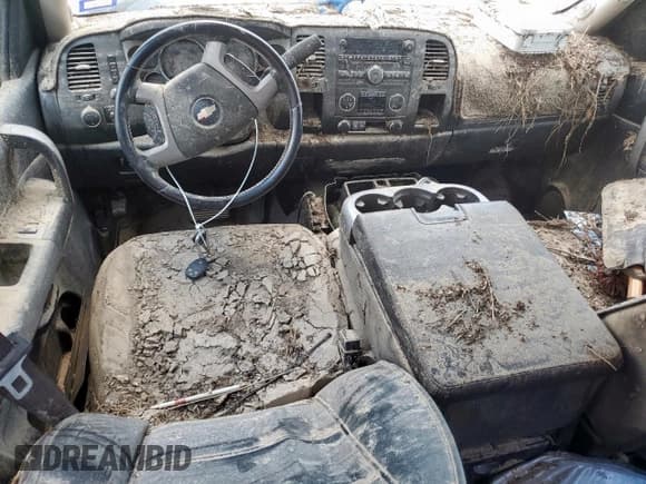 ✅ 2009 Chevrolet Silverado 1500 • VIN: 1GCJC83689F104417 • Лот: 65464745. Опубликован ранее на Copart с пробегом Не указан. Бесплатный доступ к архиву аукционных продаж из США и подробный отчёт об истории автомобиля на DreamBid. Изображение 8.