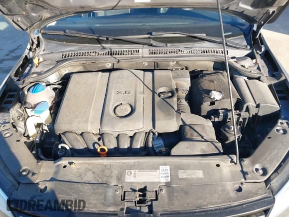 ✅ 2013 Volkswagen Jetta SE • VIN: 3VWDP7AJ3DM357962 • Lot: 43861735. Listed on IAAI with 177,586 mi. Free auction sales archive from the USA and detailed vehicle history report at DreamBid. Image 10.