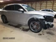 ✅ 2018 Audi SQ5 Premium Plus • VIN: WA1A4AFY8J2009301 • Лот: 37972503. Опубликован ранее на Copart с пробегом 171 418 миль. Бесплатный доступ к архиву аукционных продаж из США и подробный отчёт об истории автомобиля на DreamBid. Изображение 4.