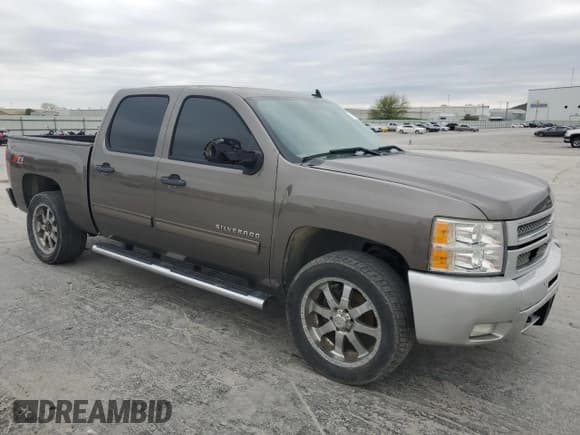 ✅ 2013 Chevrolet Silverado 1500 LT • VIN: 3GCPKSE77DG125766 • Lot: 51441695. Wystawiony na Copart z przebiegiem 81 215 mil. Bezpłatny archiwum sprzedaży aukcyjnych z USA i szczegółowy raport historii pojazdu na DreamBid. Zdjęcie 4.