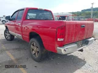 2003 Dodge 1500 ST z VIN 1D7HU18D13S380422, wystawiony jako IAAI lot #43318855 z przebiegiem 241 753 mil mil oraz . Historia ofert i sprzedaży dostępna na DreamBid. Obrazek 3.