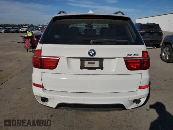 ✅ 2013 BMW X5 xDrive35i • VIN: 5UXZV4C5XD0B17096 • Лот: 82666575. Опубликован ранее на Copart с пробегом 201 304 миль. Бесплатный доступ к архиву аукционных продаж из США и подробный отчёт об истории автомобиля на DreamBid. Изображение 6.