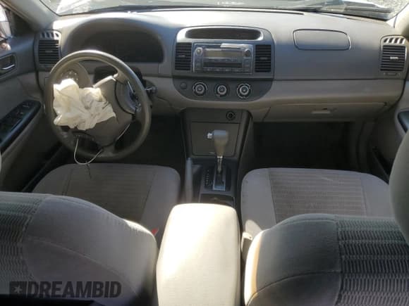 ✅ 2006 Toyota Camry LE • VIN: 4T1BE32K26U706233 • Lot: 93258565. Listed on Copart with 243,075 mi. Free auction sales archive from the USA and detailed vehicle history report at DreamBid. Image 8.