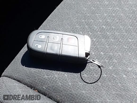 ✅ 2019 Jeep Grand Cherokee Upland • VIN: 1C4RJFAG4KC621150 • Lot: 41782333. Listed on IAAI with 98,801 mi. Free auction sales archive from the USA and detailed vehicle history report at DreamBid. Image 11.