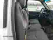 2006 Chevrolet Silverado 1500 Work Truck z VIN 1GCEC14X36Z112340, wystawiony jako Copart lot #85017344 z przebiegiem 246 320 mil mil oraz Szkoda całkowita • Salvage title. Historia ofert i sprzedaży dostępna na DreamBid. Obrazek 10.