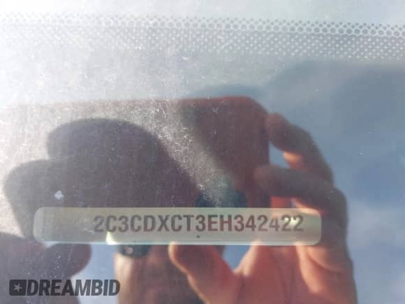 ✅ 2014 Dodge Charger RT • VIN: 2C3CDXCT3EH342422 • Lot: 41923310. Wystawiony na IAAI z przebiegiem 236 320 mil. Bezpłatny archiwum sprzedaży aukcyjnych z USA i szczegółowy raport historii pojazdu na DreamBid. Zdjęcie 9.