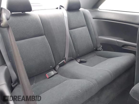 ✅ 2005 Honda Civic LX • VIN: 1HGEM22515L067793 • Lot: 43378100. Wystawiony na IAAI z przebiegiem 169 237 mil. Bezpłatny archiwum sprzedaży aukcyjnych z USA i szczegółowy raport historii pojazdu na DreamBid. Zdjęcie 8.