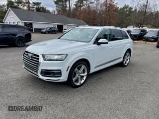 ✅ 2019 Audi Q7 Prestige • VIN: WA1VAAF71KD001323 • Лот: 96804595. Опубликован ранее на Copart с пробегом 178 110 миль. Бесплатный доступ к архиву аукционных продаж из США и подробный отчёт об истории автомобиля на DreamBid. Изображение 1.