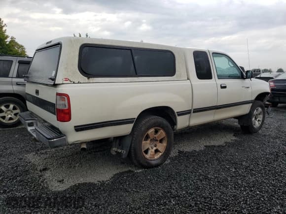 ✅ 1998 Toyota T100 SR5 • VIN: JT4UN24D7W0055534 • Lot: 71931735. Listed on Copart with 318,459 mi. Free auction sales archive from the USA and detailed vehicle history report at DreamBid. Image 3.