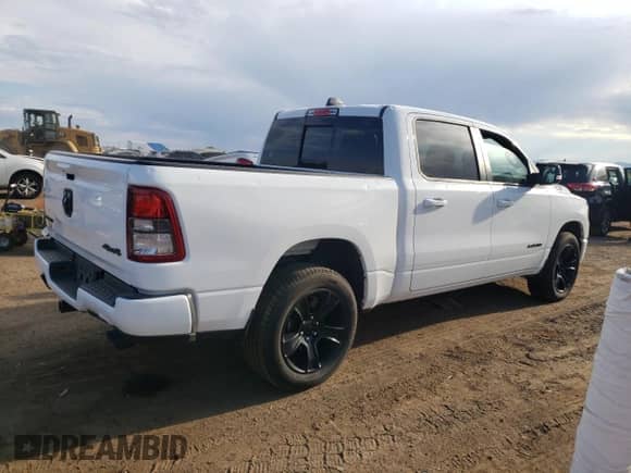 2021 Ram 1500 Big Horn z VIN 1C6SRFFM7MN734355, wystawiony jako Copart lot #62339104 z przebiegiem 100 214 mil mil oraz Czysty tytuł • Clean title. Historia ofert i sprzedaży dostępna na DreamBid. Obrazek 3.