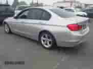 2013 BMW 3 Series 328i с VIN WBA3C1C56DF435901, выставлен на аукционе IAAI как лот 43605823 с пробегом 165 362 миль миль и . История ставок и продаж доступна на DreamBid. Изображение 3.