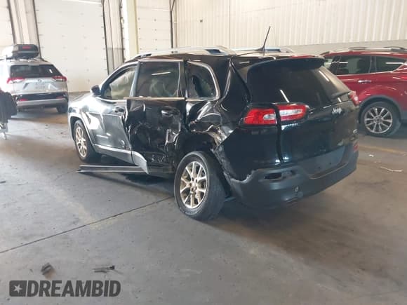 ✅ 2018 Jeep Cherokee Latitude Tech Connect • VIN: 1C4PJLCB0JD566485 • Лот: 43034751. Опубликован ранее на IAAI с пробегом 160 225 миль. Бесплатный доступ к архиву аукционных продаж из США и подробный отчёт об истории автомобиля на DreamBid. Изображение 3.