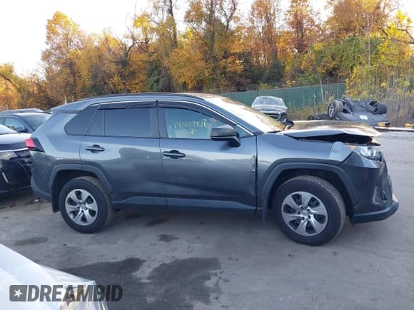 ✅ 2021 Toyota RAV4 LE • VIN: 2T3F1RFV2MC205336 • Лот: 43637964. Опубликован ранее на IAAI с пробегом 56 341 миль. Бесплатный доступ к архиву аукционных продаж из США и подробный отчёт об истории автомобиля на DreamBid. Изображение 13.