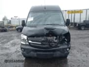 ✅ 2015 Mercedes-Benz Sprinter Passenger • VIN: WDZPE7DC7FP157196 • Lot: 43564964. Wystawiony na IAAI z przebiegiem 110 534 mil. Bezpłatny archiwum sprzedaży aukcyjnych z USA i szczegółowy raport historii pojazdu na DreamBid. Zdjęcie 12.