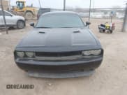 ✅ 2012 Dodge Challenger SXT • VIN: 2C3CDYAG5CH214207 • Lot: 41742866. Wystawiony na IAAI z przebiegiem 127 710 mil. Bezpłatny archiwum sprzedaży aukcyjnych z USA i szczegółowy raport historii pojazdu na DreamBid. Zdjęcie 12.