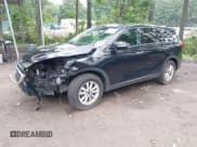 ✅ 2020 Kia Sorento LX • VIN: 5XYPG4A55LG671612 • Lot: 42704751. Listed on IAAI with 160,113 mi. Free auction sales archive from the USA and detailed vehicle history report at DreamBid. Image 2.