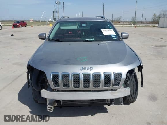✅ 2019 Jeep Cherokee Latitude • VIN: 1C4PJMCX4KD101856 • Lot: 41828553. Listed on IAAI with 79,481 mi. Free auction sales archive from the USA and detailed vehicle history report at DreamBid. Image 12.