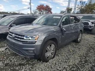 ✅ 2019 Volkswagen Atlas SE • VIN: 1V2UR2CA6KC599526 • Lot: 89487415. Listed on Copart with 108,471 mi. Free auction sales archive from the USA and detailed vehicle history report at DreamBid. Image 1.