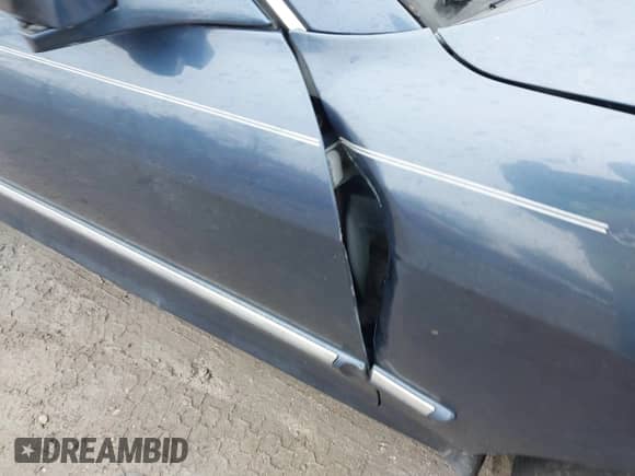 2004 Hyundai Sonata GLS z VIN KMHWF35H94A065434, wystawiony jako IAAI lot #41527880 z przebiegiem 137 357 mil mil oraz . Historia ofert i sprzedaży dostępna na DreamBid. Obrazek 6.