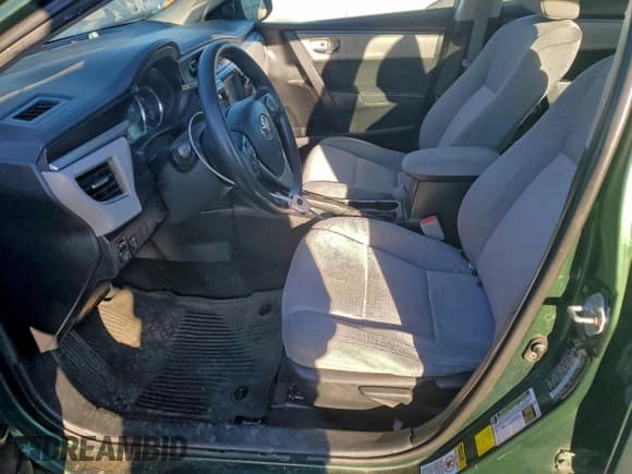 ✅ 2015 Toyota Corolla LE • VIN: 5YFBURHE1FP252386 • Лот: 95434925. Опубликован ранее на Copart с пробегом 94 768 миль. Бесплатный доступ к архиву аукционных продаж из США и подробный отчёт об истории автомобиля на DreamBid. Изображение 7.