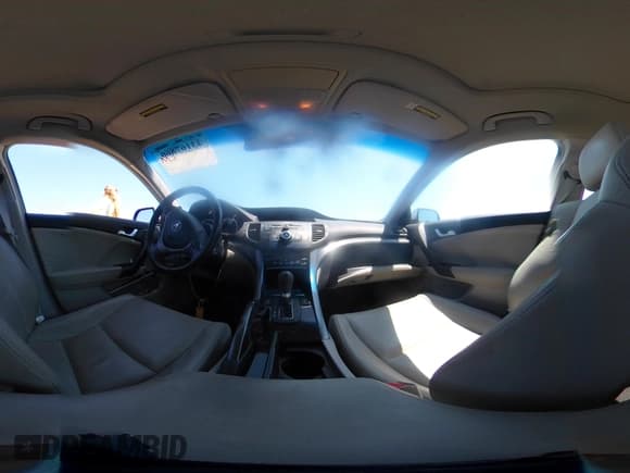 ✅ 2011 Acura TSX • VIN: JH4CU2F62BC017701 • Lot: 43167860. Listed on IAAI with 83,816 mi. Free auction sales archive from the USA and detailed vehicle history report at DreamBid. Image 18.