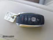 ✅ 2017 Lincoln MKC Reserve • VIN: 5LMCJ3C9XHUL02544 • Lot: 43347750. Wystawiony na IAAI z przebiegiem 108 705 mil. Bezpłatny archiwum sprzedaży aukcyjnych z USA i szczegółowy raport historii pojazdu na DreamBid. Zdjęcie 11.