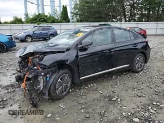 ✅ 2021 Hyundai Ioniq SE • VIN: KMHC65LD0MU261582 • Lot: 64305935. Wystawiony na Copart z przebiegiem Nie podano. Bezpłatny archiwum sprzedaży aukcyjnych z USA i szczegółowy raport historii pojazdu na DreamBid. Zdjęcie 1.