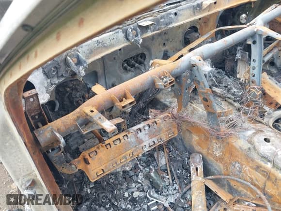 ✅ 2013 BMW 6 Series 650i • VIN: WBAYP9C52DDW21200 • Лот: 41082152. Опубликован ранее на IAAI с пробегом Не указан. Бесплатный доступ к архиву аукционных продаж из США и подробный отчёт об истории автомобиля на DreamBid. Изображение 7.