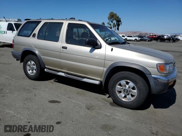 ✅ 1999 Nissan Pathfinder XE • VIN: JN8AR05Y3XW316271 • Lot: 71989454. Wystawiony na Copart z przebiegiem 208 016 mil. Bezpłatny archiwum sprzedaży aukcyjnych z USA i szczegółowy raport historii pojazdu na DreamBid. Zdjęcie 4.