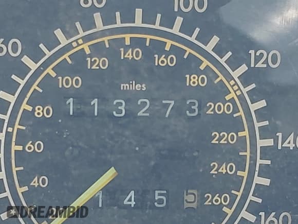 ✅ 1988 Mercedes-Benz 560 • VIN: WDBCA39DXJA420974 • Lot: 42122073. Listed on IAAI with 113,273 mi. Free auction sales archive from the USA and detailed vehicle history report at DreamBid. Image 7.