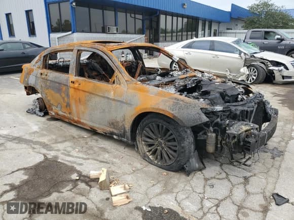 ✅ 2011 Chrysler 200 Limited • VIN: 1C3BC2FG7BN504863 • Lot: 63762755. Listed on Copart with Not provided. Free auction sales archive from the USA and detailed vehicle history report at DreamBid. Image 4.