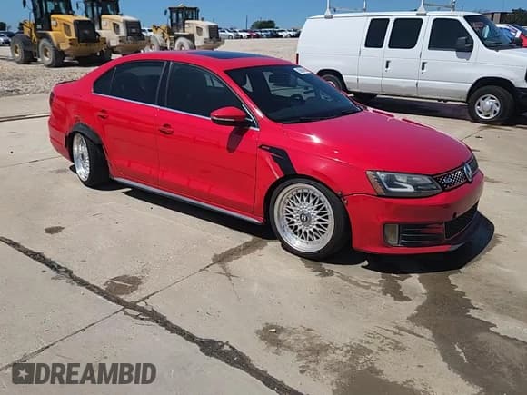 ✅ 2013 Volkswagen Jetta Autobahn • VIN: 3VW567AJXDM242024 • Lot: 65967455. Wystawiony na Copart z przebiegiem 241 756 mil. Bezpłatny archiwum sprzedaży aukcyjnych z USA i szczegółowy raport historii pojazdu na DreamBid. Zdjęcie 13.