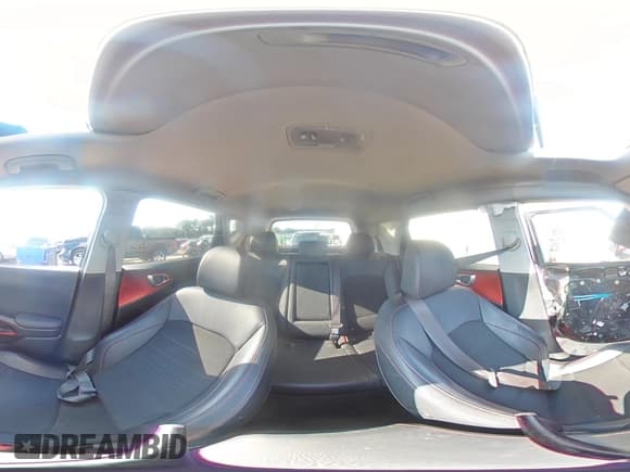 ✅ 2020 Kia Soul GT-Line Turbo • VIN: KNDJ53AF2L7050288 • Lot: 62377015. Listed on Copart with 76,615 mi. Free auction sales archive from the USA and detailed vehicle history report at DreamBid. Image 14.