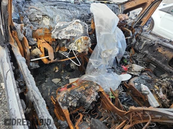 ✅ 2015 Nissan NV200 S • VIN: 3N6CM0KNXFK732371 • Lot: 69724275. Listed on Copart with Not provided. Free auction sales archive from the USA and detailed vehicle history report at DreamBid. Image 8.