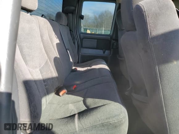 ✅ 2006 Chevrolet Silverado 1500 LT1 • VIN: 1GCEC19T16Z121074 • Лот: 47811945. Опубликован ранее на Copart с пробегом Не указан. Бесплатный доступ к архиву аукционных продаж из США и подробный отчёт об истории автомобиля на DreamBid. Изображение 10.