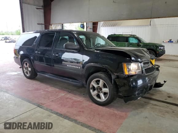 ✅ 2008 Chevrolet Suburban 1LT • VIN: 1GNFK16318R112154 • Lot: 64364855. Listed on Copart with 270,830 mi. Free auction sales archive from the USA and detailed vehicle history report at DreamBid. Image 4.