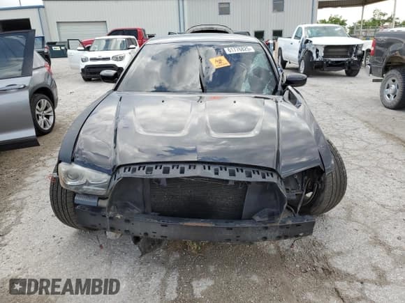 ✅ 2013 Dodge Charger RT Max • VIN: 2C3CDXDT7DH690253 • Lot: 61776825. Wystawiony na Copart z przebiegiem Nie podano. Bezpłatny archiwum sprzedaży aukcyjnych z USA i szczegółowy raport historii pojazdu na DreamBid. Zdjęcie 5.