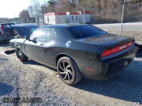 ✅ 2014 Dodge Challenger Rallye Redline • VIN: 2C3CDYAGXEH127101 • Lot: 41497480. Wystawiony na IAAI z przebiegiem 135 371 mil. Bezpłatny archiwum sprzedaży aukcyjnych z USA i szczegółowy raport historii pojazdu na DreamBid. Zdjęcie 3.