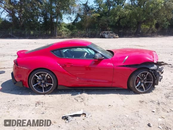 ✅ 2022 Toyota Supra 3.0 • VIN: WZ1DB0C03NW048833 • Lot: 43168171. Listed on IAAI with Not provided. Free auction sales archive from the USA and detailed vehicle history report at DreamBid. Image 14.