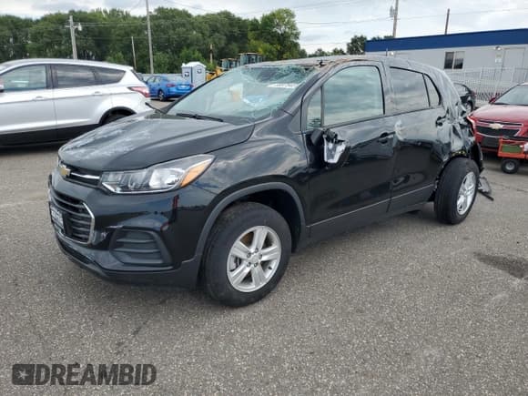 ✅ 2021 Chevrolet Trax LS • VIN: KL7CJNSM0MB365969 • Lot: 69978425. Listed on Copart with 16,568 mi. Free auction sales archive from the USA and detailed vehicle history report at DreamBid. Image 1.