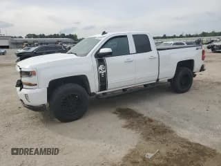 ✅ 2017 Chevrolet Silverado 1500 LT • VIN: 1GCVKREC1HZ129010 • Лот: 53289875. Опубликован ранее на Copart с пробегом 122 554 миль. Бесплатный доступ к архиву аукционных продаж из США и подробный отчёт об истории автомобиля на DreamBid. Изображение 1.