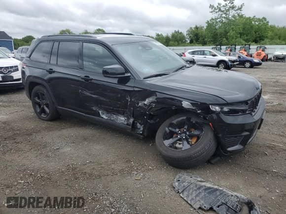 2023 Jeep Grand Cherokee Altitude X with VIN 1C4RJHAG3PC600213, listed as a Copart auction lot 58037765 with 44,432 mi miles and Non repairable. Bid and sale history available at DreamBid. Image 4.