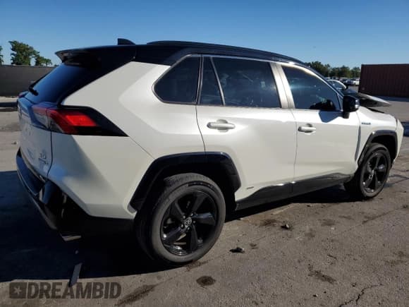 ✅ 2021 Toyota RAV4 Hybrid XSE • VIN: 2T3E6RFV8MW016444 • Lot: 90672495. Listed on Copart with 57,073 mi. Free auction sales archive from the USA and detailed vehicle history report at DreamBid. Image 3.