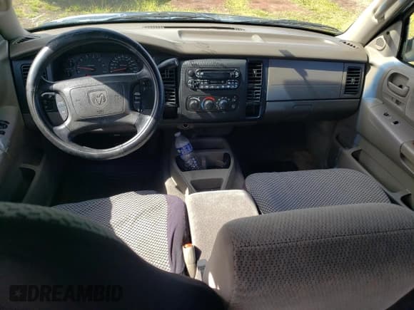 ✅ 2003 Dodge Dakota SLT • VIN: 1D7HL48N13S355422 • Lot: 82635175. Listed on Copart with 152,020 mi. Free auction sales archive from the USA and detailed vehicle history report at DreamBid. Image 8.