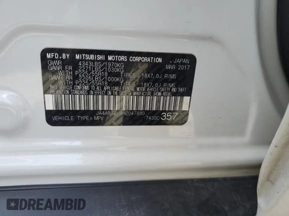 ✅ 2017 Mitsubishi Outlander ES • VIN: JA4AP3AU8HZ047880 • Lot: 70731915. Listed on Copart with 156,203 mi. Free auction sales archive from the USA and detailed vehicle history report at DreamBid. Image 13.