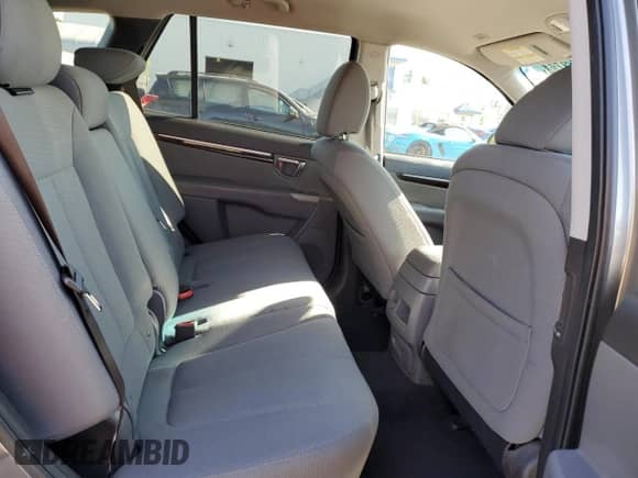 ✅ 2011 Hyundai Santa Fe GLS • VIN: 5XYZGDAG9BG055484 • Лот: 67952784. Размещён на Copart с пробегом 179 708 миль миль. Получите бесплатный доступ к архиву аукционных продаж из США и посмотрите подробный отчёт об истории автомобиля на DreamBid. Изображение 10.