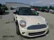 2013 MINI Hardtop с VIN WMWSU3C57DT681944, выставлен на аукционе Copart как лот 60126245 с пробегом 118 319 миль миль и Списание • Salvage title. История ставок и продаж доступна на DreamBid. Изображение 13.