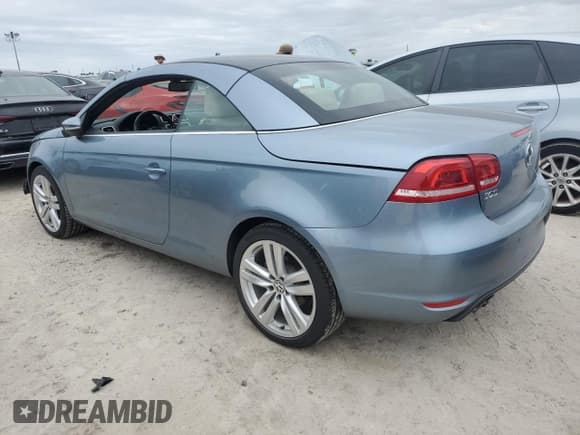✅ 2014 Volkswagen Eos Executive • VIN: WVWFW8AH5EV003854 • Lot: 74825484. Wystawiony na Copart z przebiegiem Nie podano. Bezpłatny archiwum sprzedaży aukcyjnych z USA i szczegółowy raport historii pojazdu na DreamBid. Zdjęcie 2.