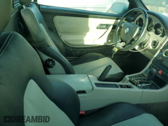 ✅ 1999 Mercedes-Benz SLK 230/320 • VIN: WDBKK47F6XF107547 • Lot: 73870994. Listed on Copart with Not provided. Free auction sales archive from the USA and detailed vehicle history report at DreamBid. Image 10.