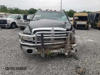 2005 Dodge 3500 SLT z VIN 3D7MR48C55G745008, wystawiony jako Copart lot #50797685 z przebiegiem 371 203 mil mil oraz Szkoda całkowita • Salvage title. Historia ofert i sprzedaży dostępna na DreamBid. Obrazek 5.
